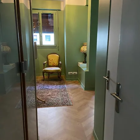 Village Auteuil Apartment